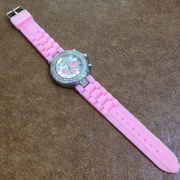 BOGO Pink Rhinestone Quartz Watch - Picture 2 of 8